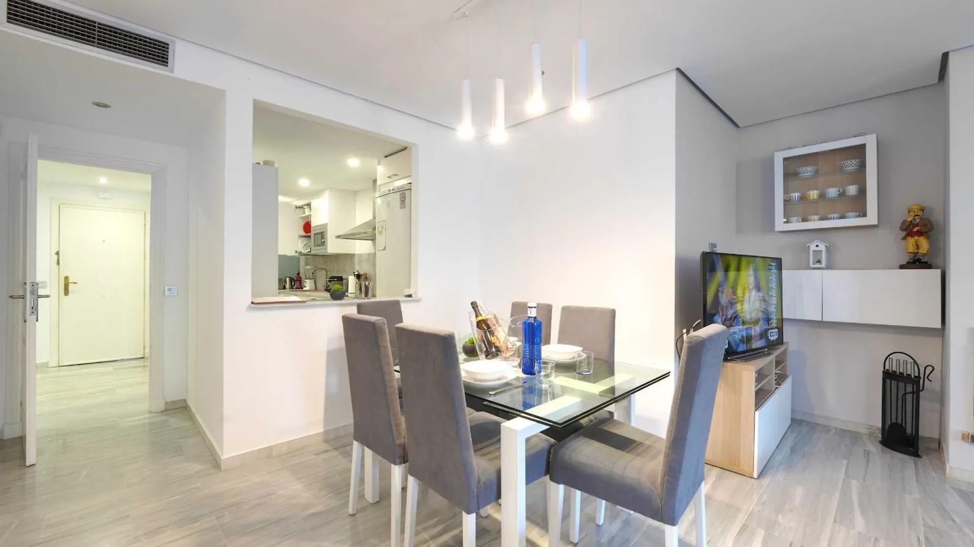 2033 Modern 3 Bed Large Terrace With Sun Loungers Apartment Marbella 0*,